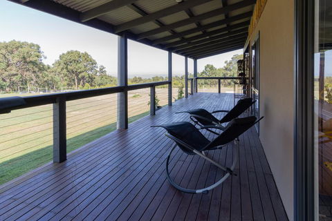 Studio 165 Hidden Gem On 50 Acres With Bay Views - Darwin Holiday 0