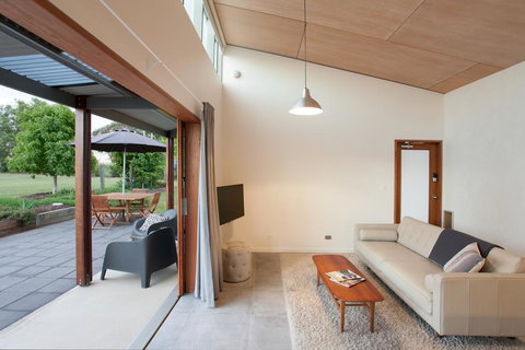 Studio 367 - Darwin Holiday 3