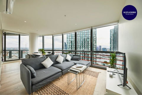 STUNNING 2 BED 2 BATH STYLISH UNIT // FREE PARKING - Darwin Holiday 2