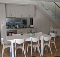 Stunning 2 Storey Apartment in Perth's CBD - Darwin Holiday