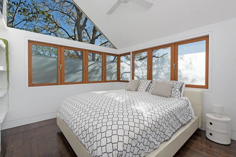 Stunning Architectural Family House In Rozelle - Darwin Holiday 2