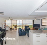 Stunning Beachfront Apartment - Darwin Holiday