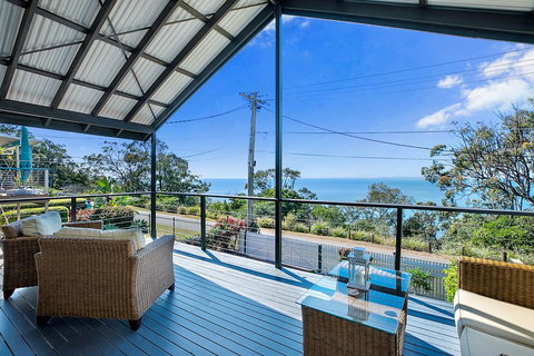 Stunning Family Escape On The Point With Bay Views - Darwin Holiday 3