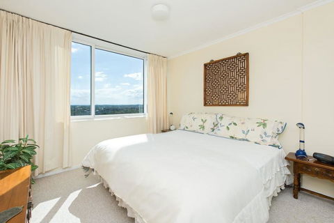 Stunning Harbour View Home! - Darwin Holiday 2