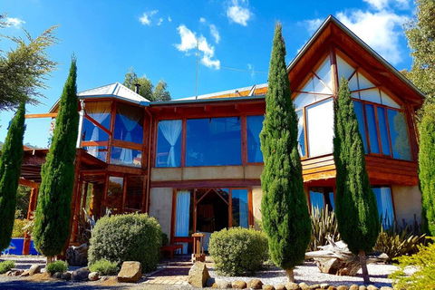 STUNNING HOME WITH AMAZING VIEWS - Just 20 Mins To The City And Only 10 To MONA! - Darwin Holiday 3