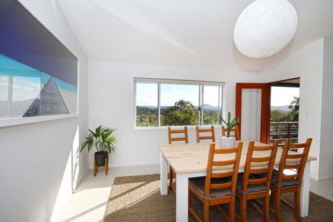 STUNNING HOME WITH SPECTACULAR VIEWS AND CLOSE TO THE BEACH - Darwin Holiday 2