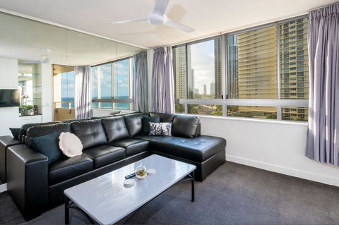 Stunning Ocean View Apartment - Resort Facilities - Darwin Holiday 2