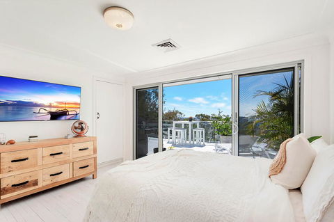 Stunning Oceanview Retreat Between Beach And Bush - Darwin Holiday 1