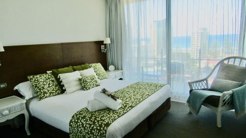 Stunning Surfers Paradise Apartment - Darwin Holiday 0