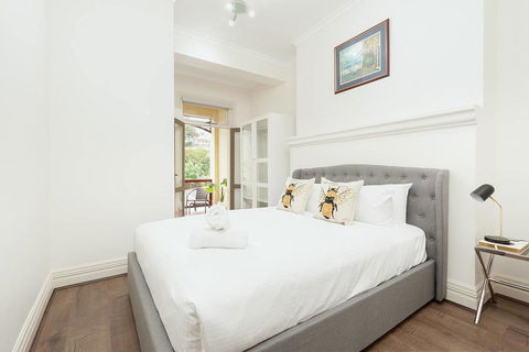 STUNNING SYDNEY HOME 11 - Darwin Holiday 1