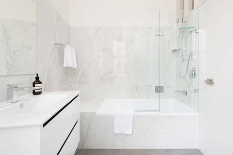 STUNNING SYDNEY HOME 8 - Darwin Holiday 2