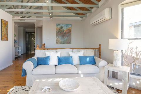 STUNNING WATERFRONT ESCAPE AT DALEYS POINT - Darwin Holiday 3