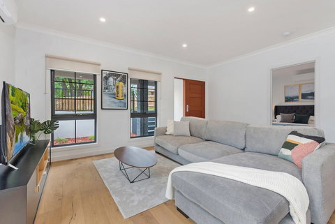 Style, Comfort And Convenience - Darwin Holiday 3