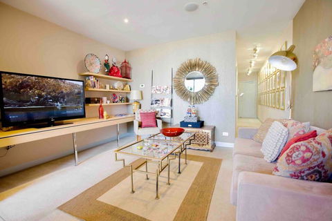 Stylish 1 Bedroom Apartment Amazing City Views - Darwin Holiday 2