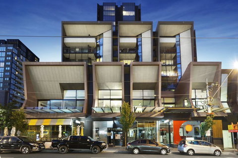 STYLISH 2BR 2BTH + CAR = HEART OF SOUTH YARRA - Darwin Holiday 0