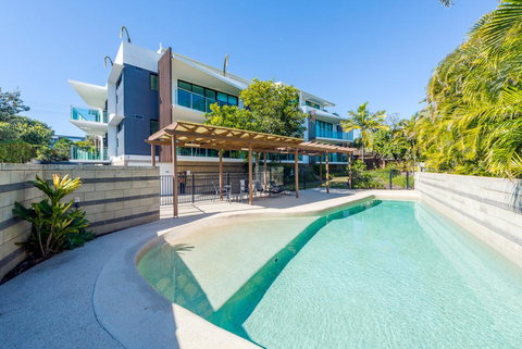 Stylish Beach Side Apartment - Unit 5 - 33 Lorikeet Drive - Darwin Holiday 0