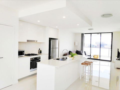 Stylish Liverpool 2Bed 2Bath Apartment -Skyline Views! -Masks Provided - Darwin Holiday 2
