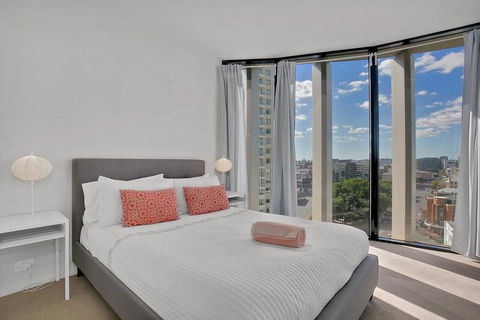 Stylish Resort Living In The City - Darwin Holiday 2