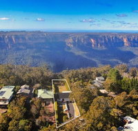 Sublime Sunrise On The Cliff - BBQ  FIRE PIT - Darwin Holiday