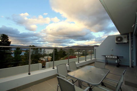 Summit 10/35 Clyde Street - Darwin Holiday 2