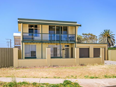 Sun And Fun - Darwin Holiday 0