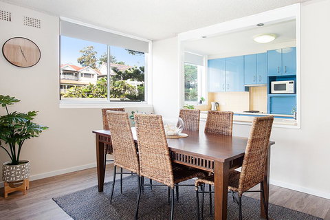 Sun Drenched Ocean View Apartment - Darwin Holiday 3