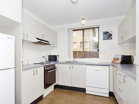 Sundowner Apartment 5 - Darwin Holiday 2