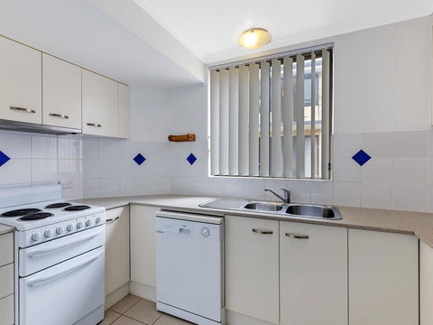 Sundowner Apartment 9 - Darwin Holiday 3