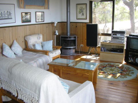 Sunningdale Beach House 16 - Darwin Holiday 3