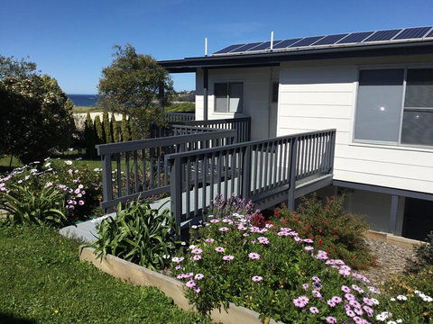 Sunnyside Holiday Home - Darwin Holiday 1