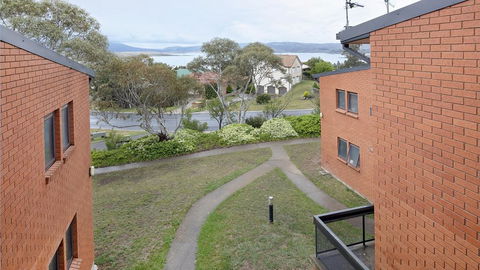 Sunrise 16, 3 Bedroom Apartment - Darwin Holiday 1