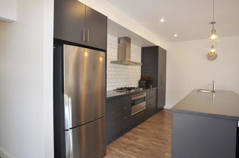 SUNNYSIDE - SURF SIDE - Darwin Holiday 3