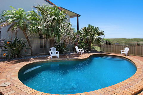 Sunrise Reef Unit 2 - Lennox Head - Darwin Holiday 1