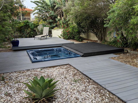 Sunset On Birubi' - Pet Friendly, Air Con, Water Views, WIFI And Outdoor Spa - Darwin Holiday 0