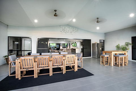 Sunset Penthouse Couples Retreat, Close To Airlie Beach, Champagne On Arrival - Darwin Holiday 2