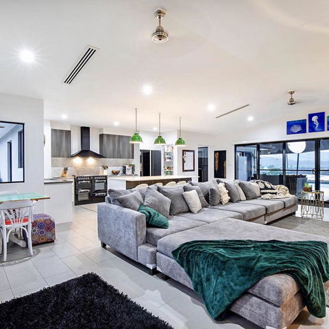 Sunset Penthouse Couples Retreat, Close To Airlie Beach, Champagne On Arrival - Darwin Holiday 3