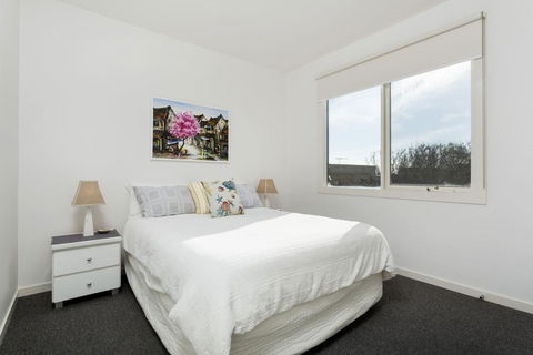 SUNSET VIEWS - MORNINGTON - Darwin Holiday 1