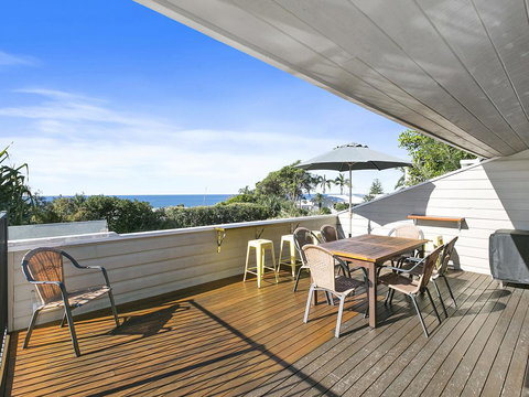 Sunshine Beach Serenity And Pet Friendly ! 9 Seaview Terrace, Sunshine Beach, QLD 4567 - Darwin Holiday 2