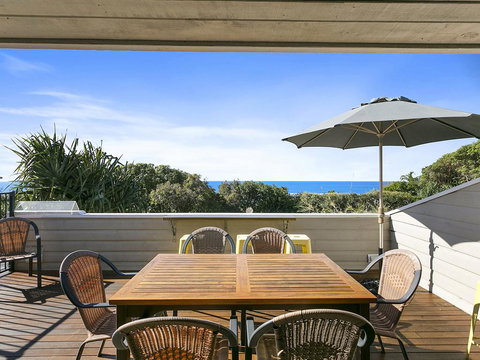 Sunshine Beach Serenity And Pet Friendly ! 9 Seaview Terrace, Sunshine Beach, QLD 4567 - Darwin Holiday 0