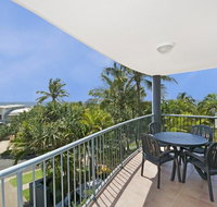 Sunshine Cove across the road from the beach - Darwin Holiday