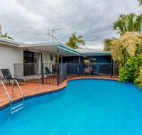 Sunyata Beach House - Rainbow Beach Beachside escape with a pool pet friendly and Wi-Fi - Darwin Holiday