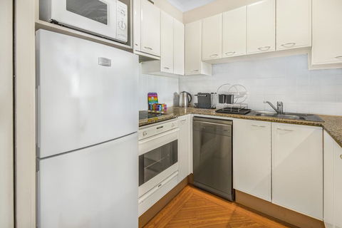 Super Convenient Apartment With Garden Views - Darwin Holiday 3
