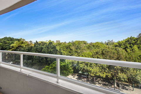 Super Convenient Apartment With Garden Views - Darwin Holiday 0