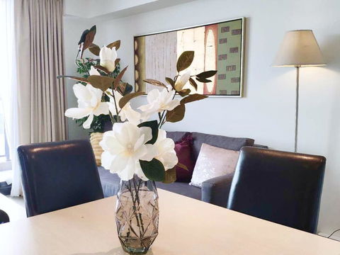 Super Luxurious Apartment On North Terrace - Darwin Holiday 2