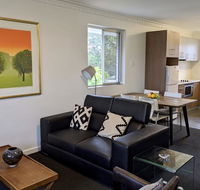 Superb 2 BR Apartment Minutes to CBD- Cen8 - Darwin Holiday