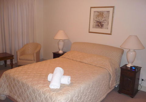 Superb Stay In Adelaides East End - Darwin Holiday 0