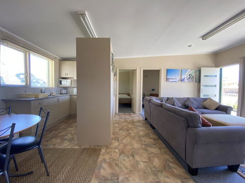 Surf Beach Sanctuary - Darwin Holiday 3