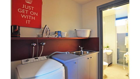 SURF SOUNDS - Darwin Holiday 3