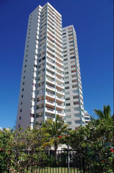 Surfers Paradise Holiday Apartment - Darwin Holiday 3