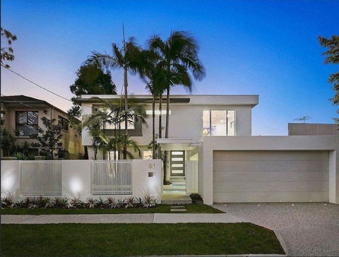 Surfers Paradise Holiday Home Almalfi Drive - Darwin Holiday 0